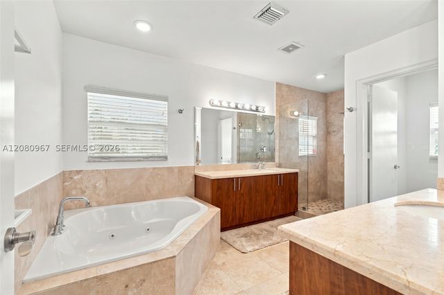 913 SW 8th St 2, Fort Lauderdale, FL 33315