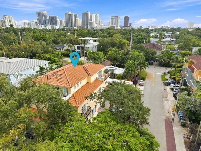 913 SW 8th St 2, Fort Lauderdale, FL 33315