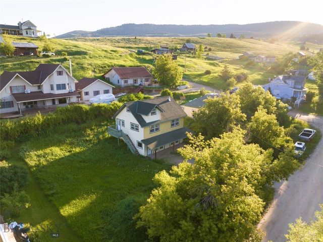 105 W Cover, Virginia City, MT 59755