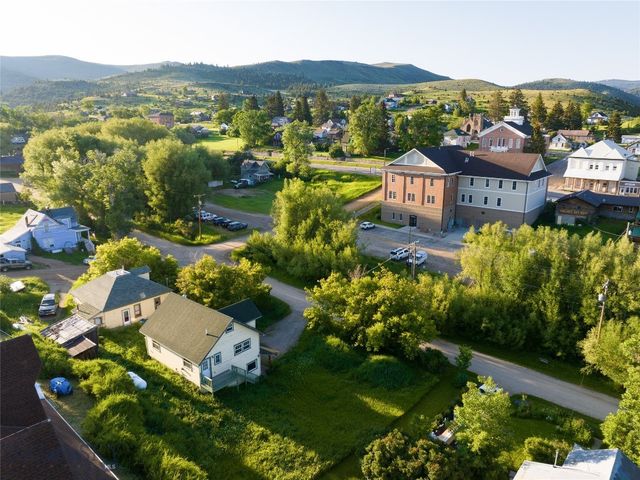 105 W Cover, Virginia City, MT 59755