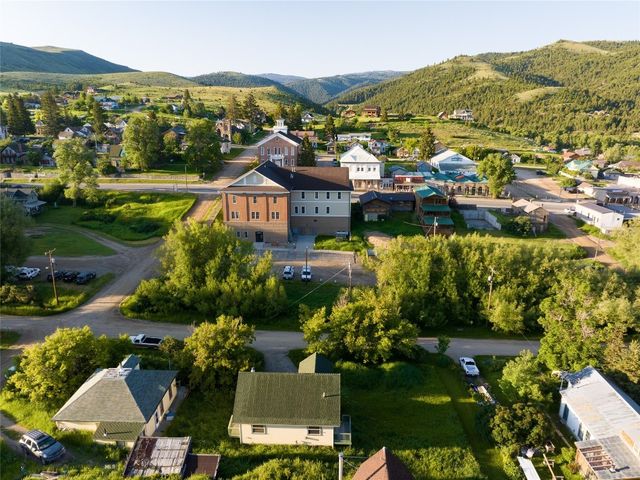 105 W Cover, Virginia City, MT 59755