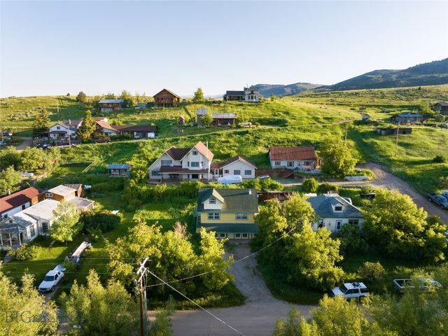 105 W Cover, Virginia City, MT 59755