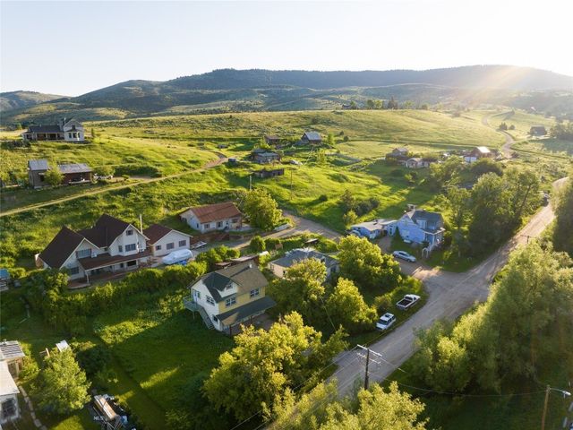 105 W Cover, Virginia City, MT 59755