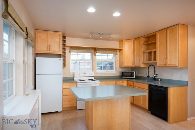 105 W Cover, Virginia City, MT 59755