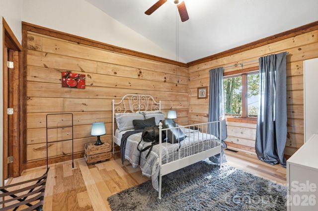 619 Leisure Lane, Burnsville, NC 28714