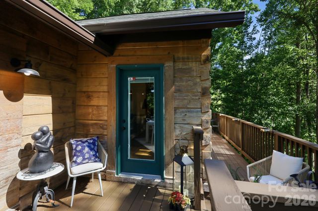 619 Leisure Lane, Burnsville, NC 28714