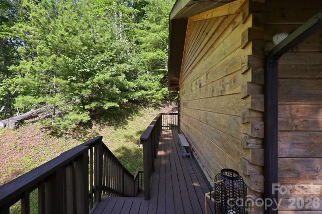 619 Leisure Lane, Burnsville, NC 28714
