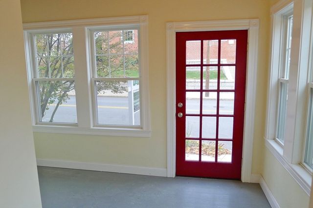 155 Oak St, Newton, MA 02464