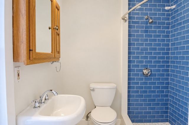 155 Oak St, Newton, MA 02464