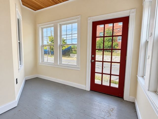 155 Oak St, Newton, MA 02464