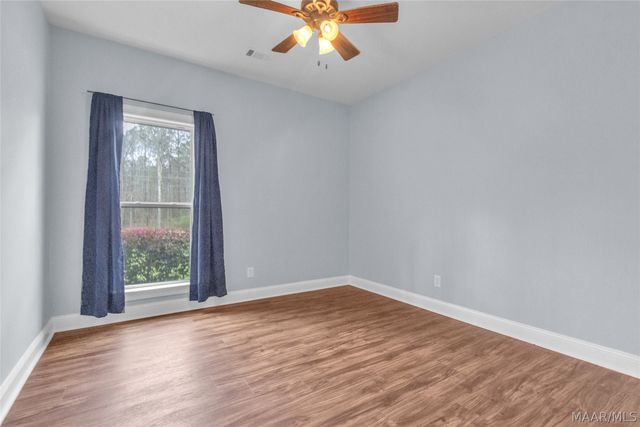 920 Lake Point Road, Eclectic, AL 36024