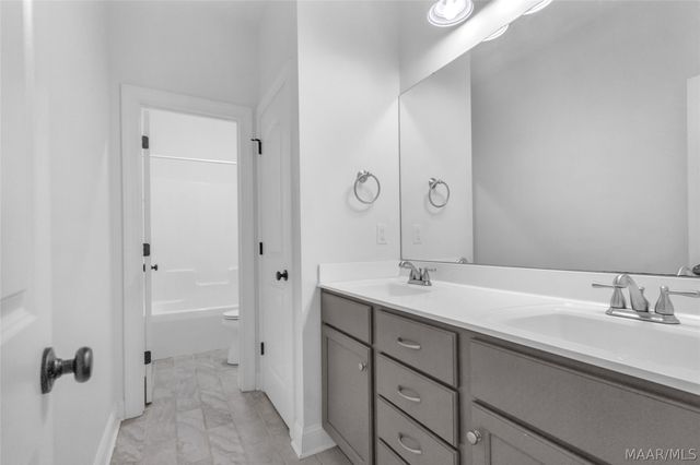 920 Lake Point Road, Eclectic, AL 36024