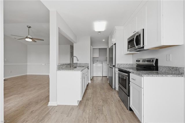 1828 Chantilly CT, Virginia Beach, VA 23451