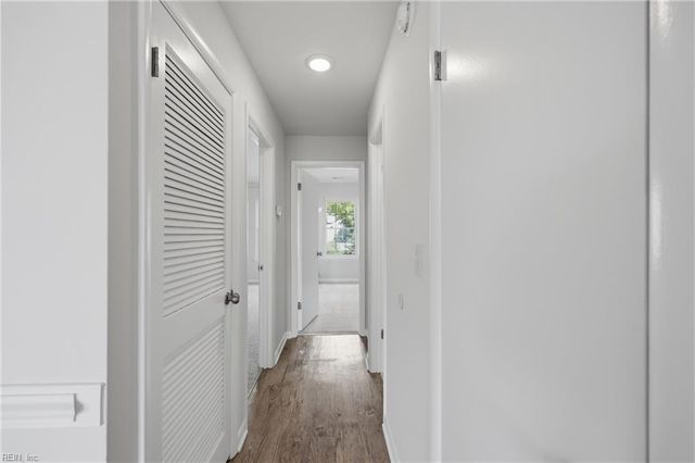 1828 Chantilly CT, Virginia Beach, VA 23451