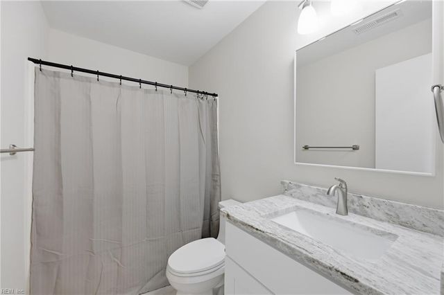 1828 Chantilly CT, Virginia Beach, VA 23451