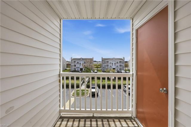 1828 Chantilly CT, Virginia Beach, VA 23451