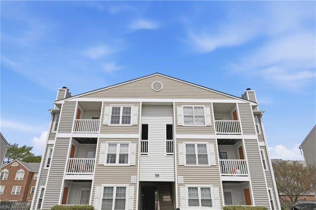 1828 Chantilly CT, Virginia Beach, VA 23451