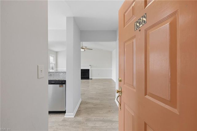 1828 Chantilly CT, Virginia Beach, VA 23451