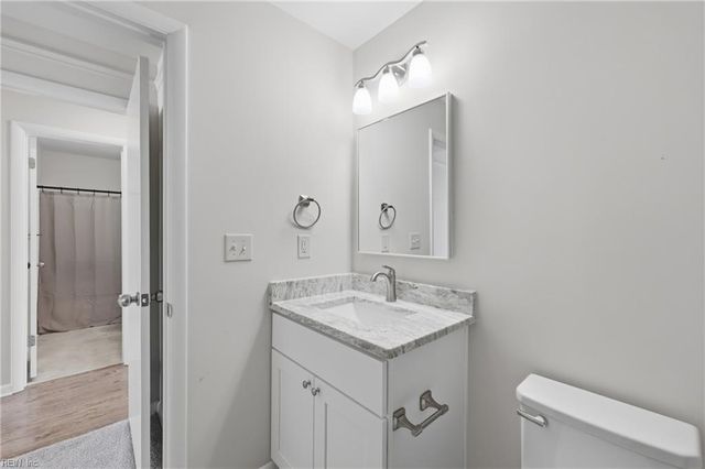 1828 Chantilly CT, Virginia Beach, VA 23451