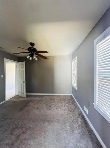 1709 Roanoke Ave, Sacramento, CA 95838