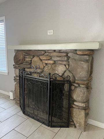 1709 Roanoke Ave, Sacramento, CA 95838