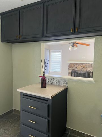 1709 Roanoke Ave, Sacramento, CA 95838