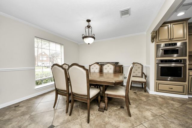 1024 Glenview Drive, Pearland, TX 77581