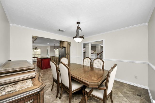 1024 Glenview Drive, Pearland, TX 77581