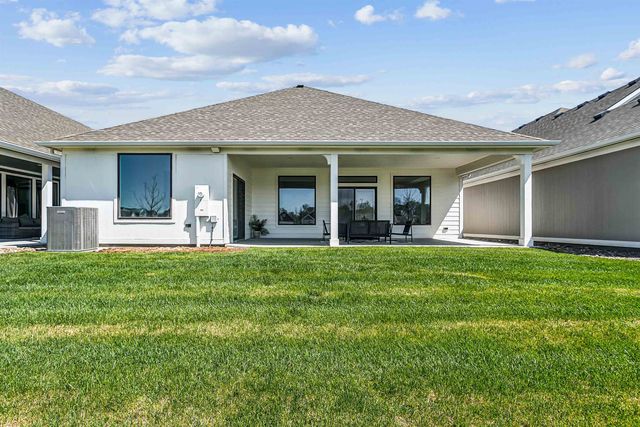205 S Heritage Way, Andover, KS 67002