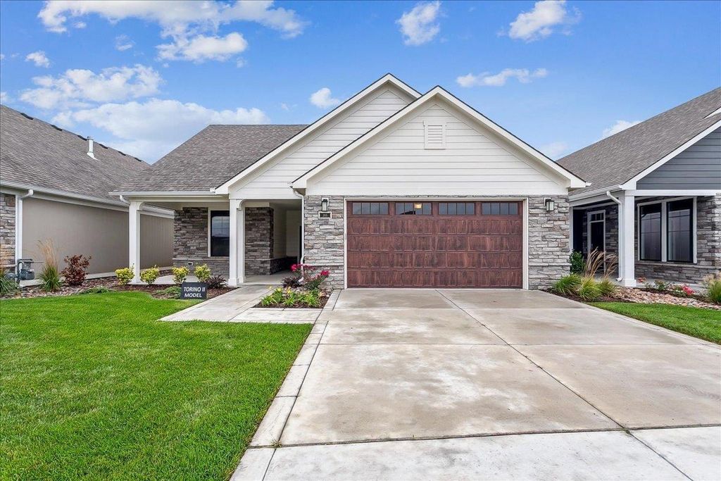 205 S Heritage Way, Andover, KS 67002