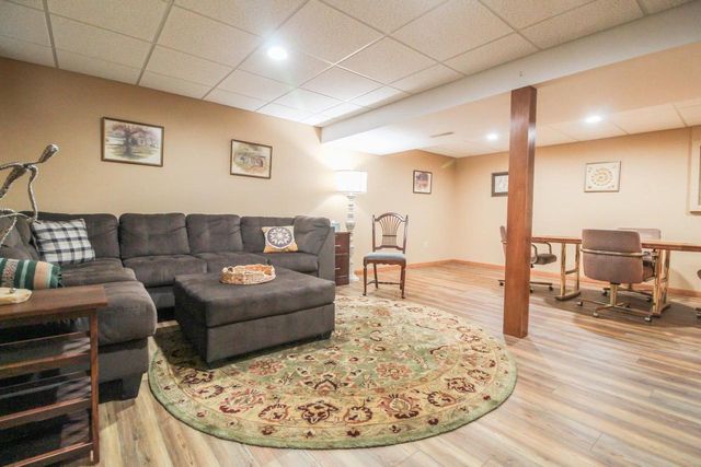 W9056 Ripley Road, Cambridge, WI 53523