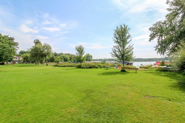 W9056 Ripley Road, Cambridge, WI 53523