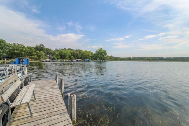 W9056 Ripley Road, Cambridge, WI 53523