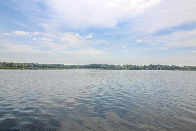 W9056 Ripley Road, Cambridge, WI 53523