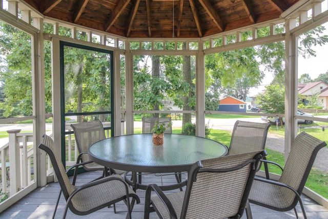W9056 Ripley Road, Cambridge, WI 53523