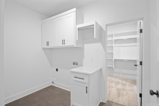 3881 Spencer Crossing Drive, Benton, AR 72019