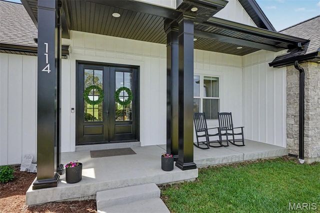 114 Gladshire Lane, Warrenton, MO 63383