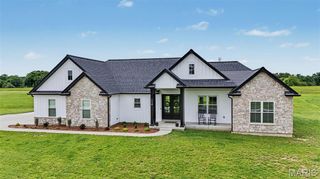 114 Gladshire Lane, Warrenton, MO 63383
