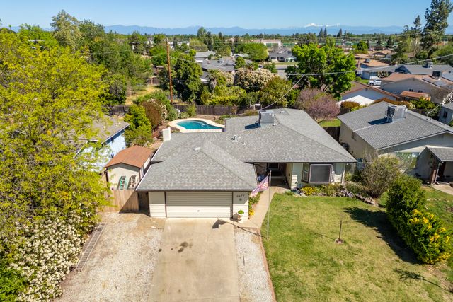 6677 Ferndale Drive, Redding, CA 96001