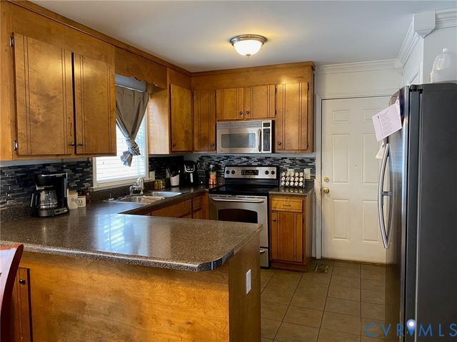 15712 Pypers Pointe Dr, Chesterfield, VA 23838