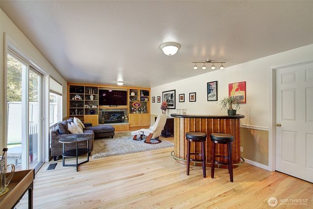 12104 NE 141st Street, Kirkland, WA 98034