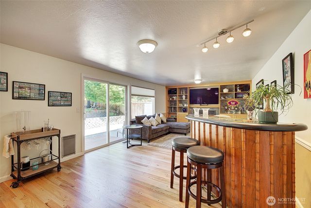 12104 NE 141st Street, Kirkland, WA 98034