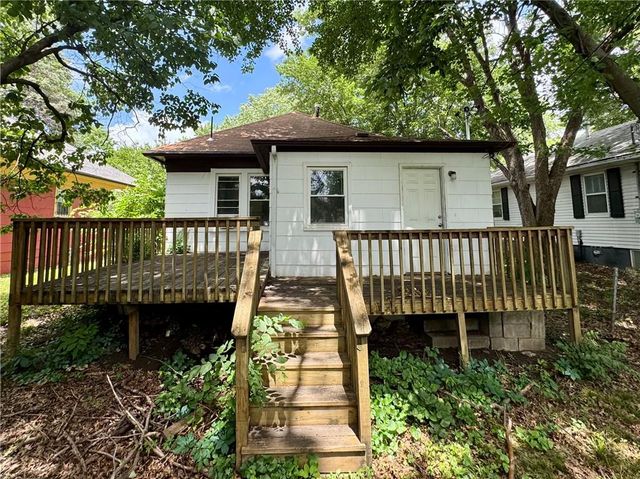 709 Rhodes Street, Grandview, MO 64030