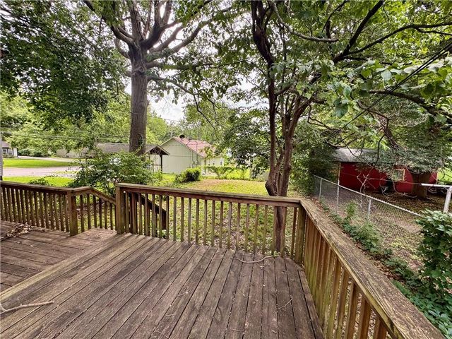 709 Rhodes Street, Grandview, MO 64030