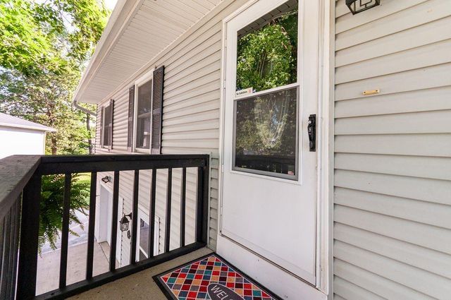 1704 Beverly Circle, Harrisonville, MO 64701