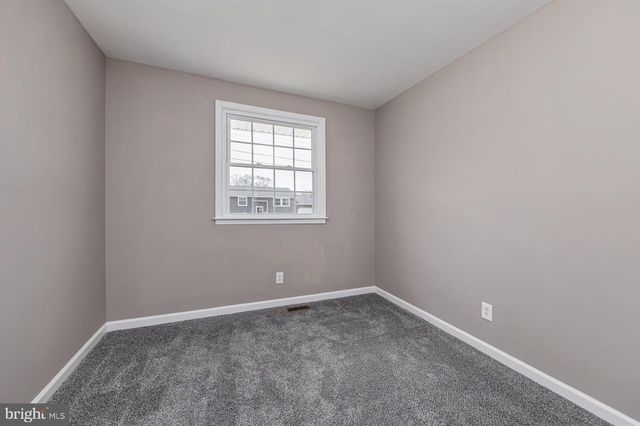 185 WARD LN, Williamstown, NJ 08094