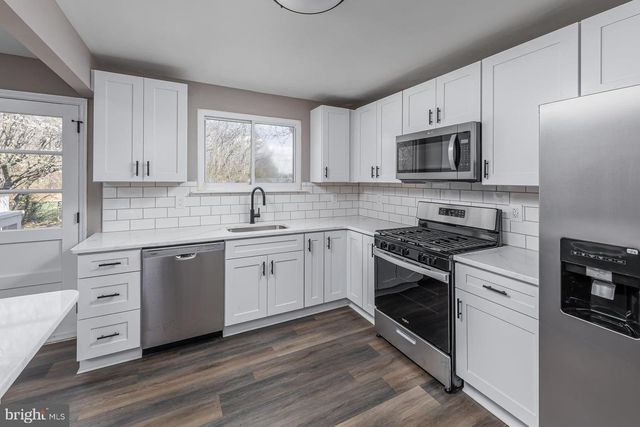 185 WARD LN, Williamstown, NJ 08094