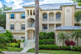 825 Bentwater CIR 101, Naples, FL 34108