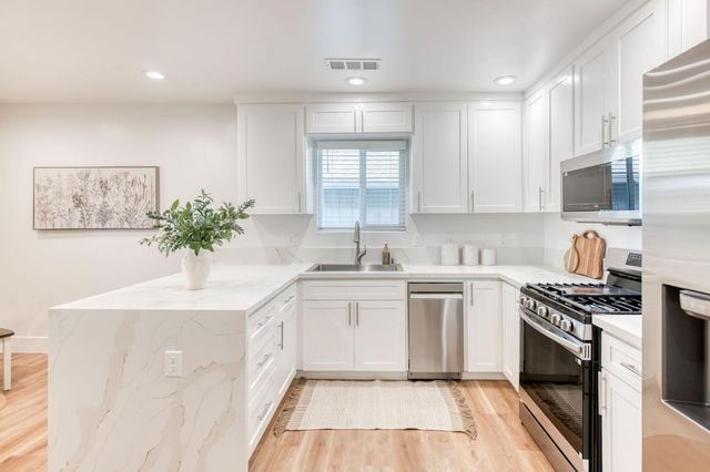 1324 Union Street, Kingsburg, CA 93631