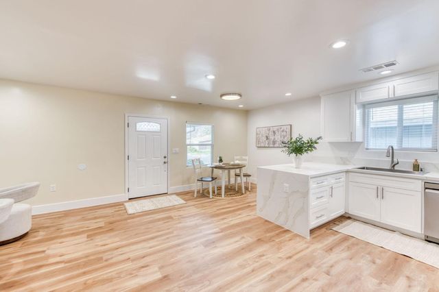 1324 Union Street, Kingsburg, CA 93631